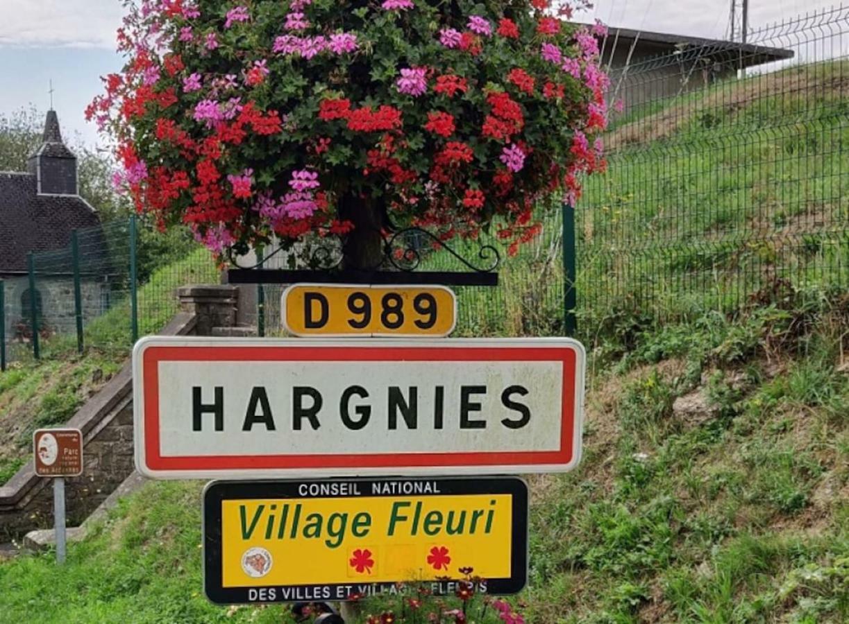 Vila La Chouette Au Bouleau Hargnies Exteriér fotografie